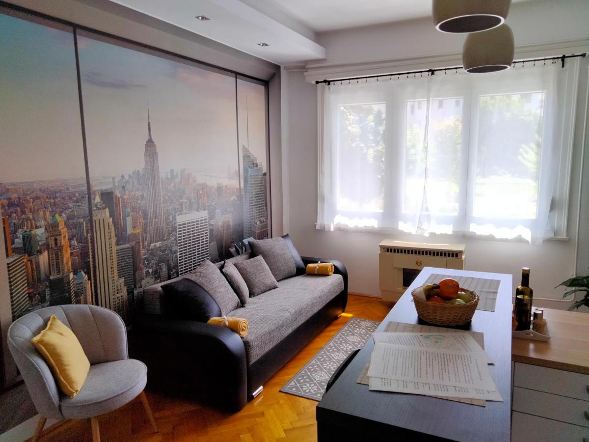Ip Twenty Apartament